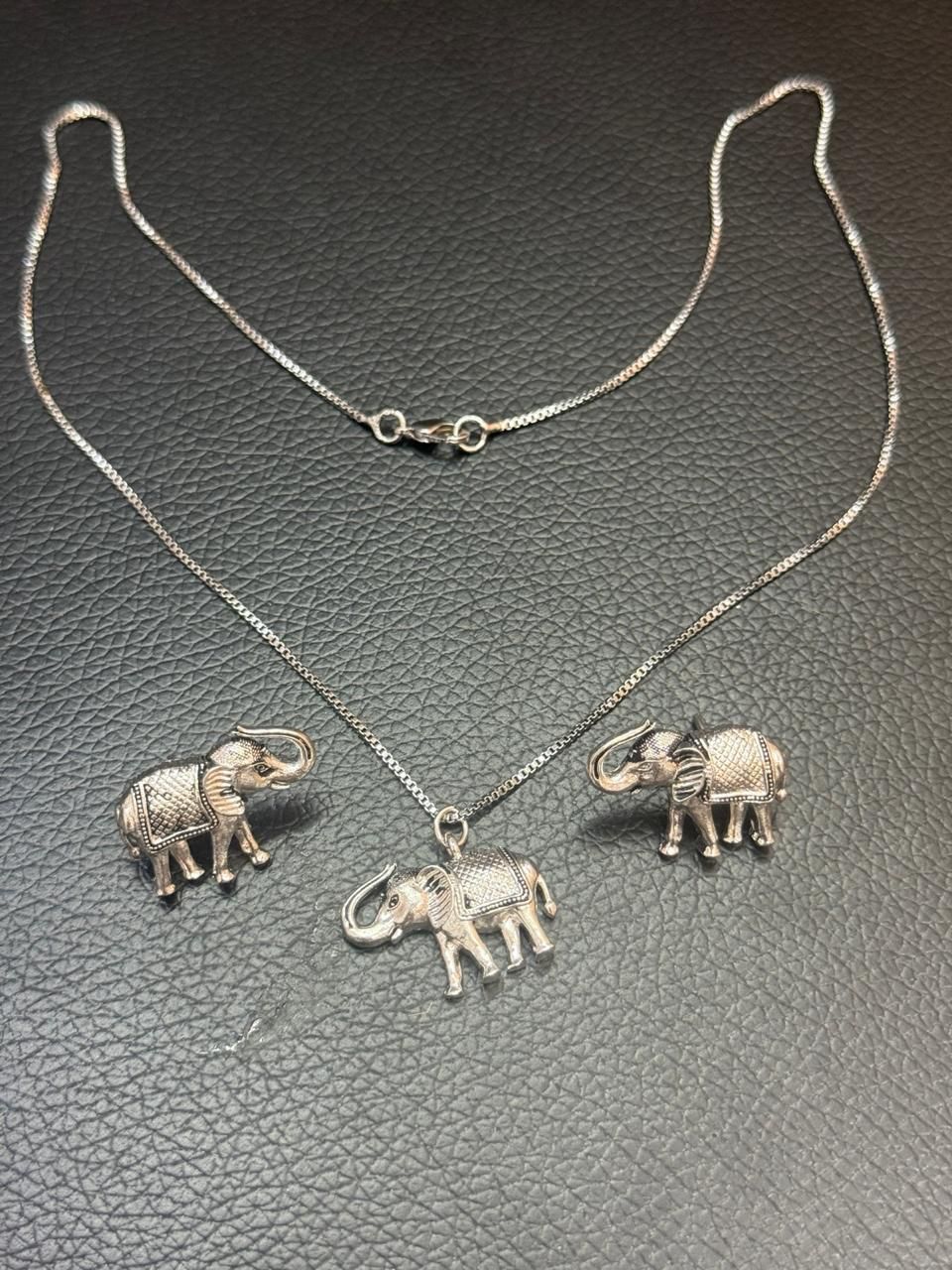 Elephant Necklace Set